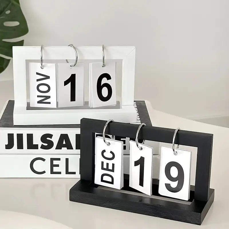 Calendario in Plastica Stile M - Xt Home Textiles recensione e prezzo